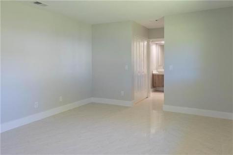 5740 36TH Place Vero Beach FL 32966