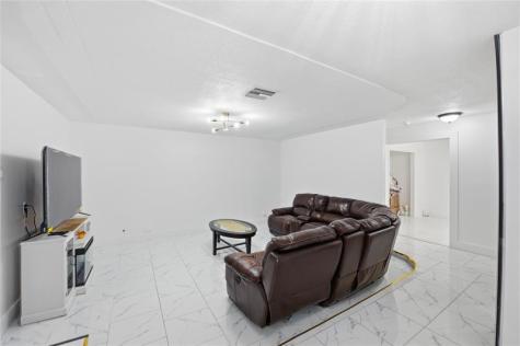 6599 NW 1st Street Margate FL 33063