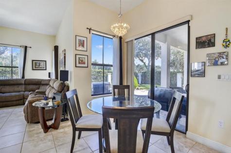 8541 NW 38th Street Cooper City FL 33024