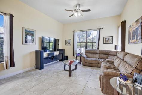 8541 NW 38th Street Cooper City FL 33024