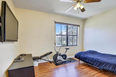 8541 NW 38th Street Cooper City FL 33024