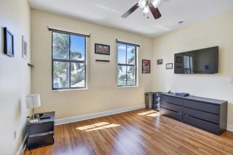 8541 NW 38th Street Cooper City FL 33024