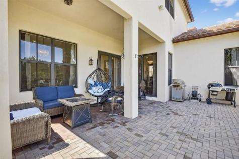 8541 NW 38th Street Cooper City FL 33024