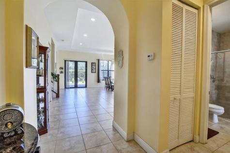 8541 NW 38th Street Cooper City FL 33024