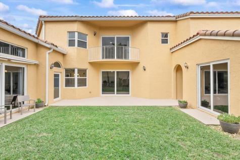 15561 NW 12th Place Pembroke Pines FL 33028