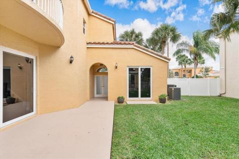 15561 NW 12th Place Pembroke Pines FL 33028