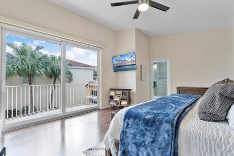 15561 NW 12th Place Pembroke Pines FL 33028