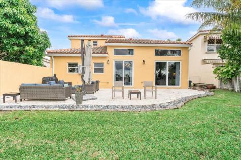 15561 NW 12th Place Pembroke Pines FL 33028