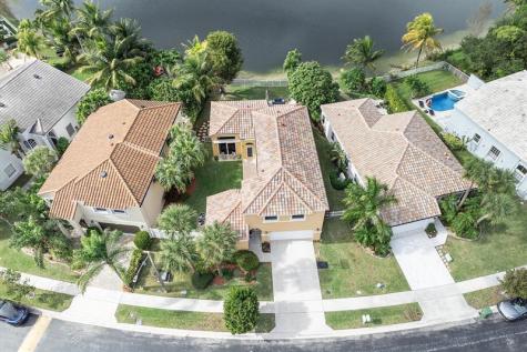 15561 NW 12th Place Pembroke Pines FL 33028