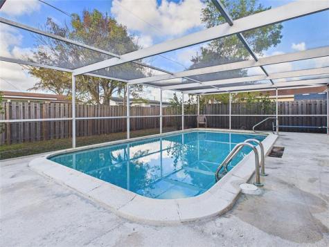 11351 NW 39th Place Sunrise FL 33323