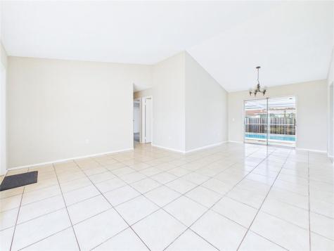 11351 NW 39th Place Sunrise FL 33323
