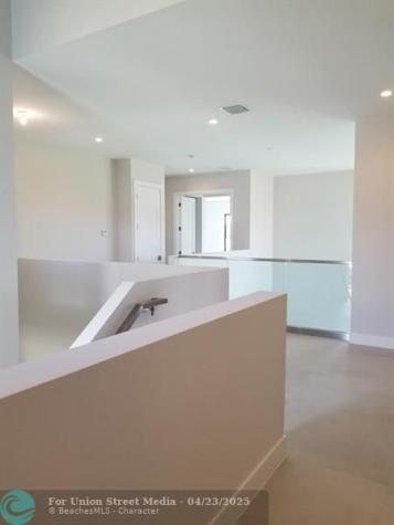 5716 Ashwood Circle Hollywood FL 33312