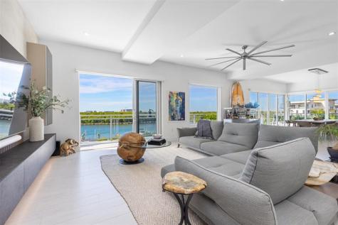 350 Desoto Street Hollywood FL 33019