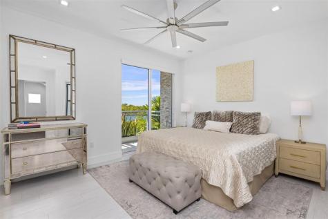 350 Desoto Street Hollywood FL 33019