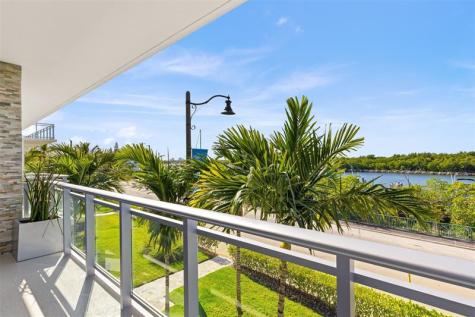 350 Desoto Street Hollywood FL 33019