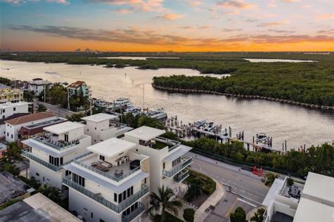 350 Desoto Street Hollywood FL 33019