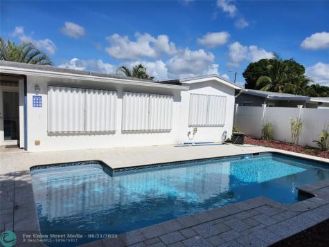4610 NE 3rd Avenue Fort Lauderdale FL 33334