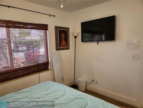 4610 NE 3rd Avenue Fort Lauderdale FL 33334