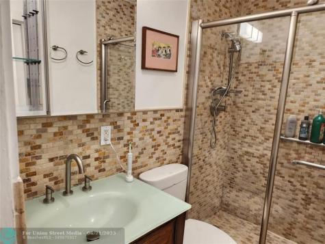 4610 NE 3rd Avenue Fort Lauderdale FL 33334