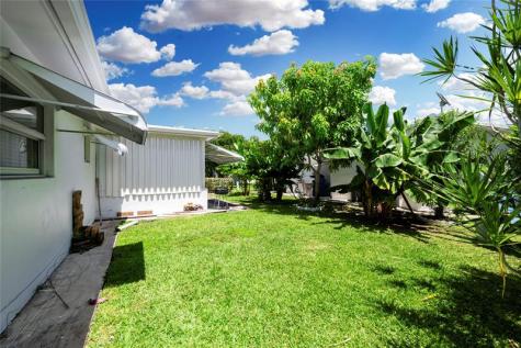 220 S Golf Boulevard Pompano Beach FL 33064