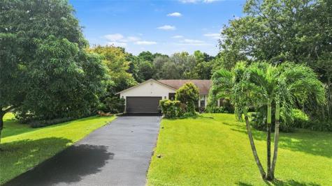 9700 NW 28th Street Hollywood FL 33024
