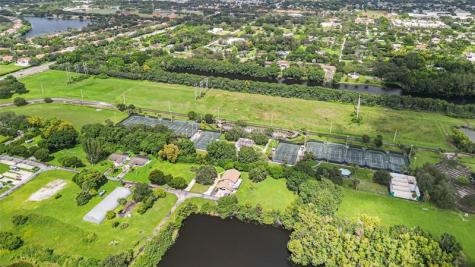 9700 NW 28th Street Hollywood FL 33024