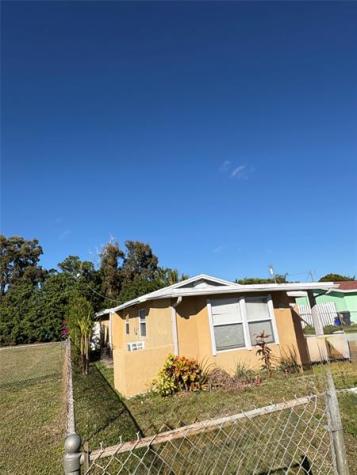 4055 Vicliff Road West Palm Beach FL 33406