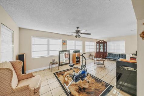 4806 NW 49 Drive Tamarac FL 33319
