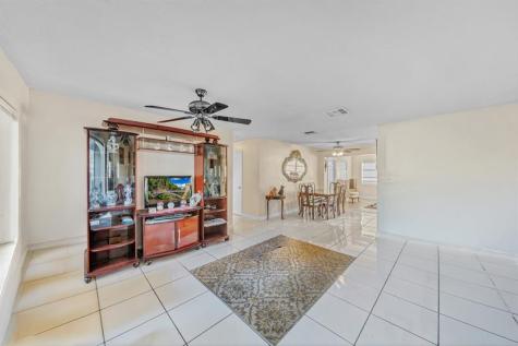 4806 NW 49 Drive Tamarac FL 33319