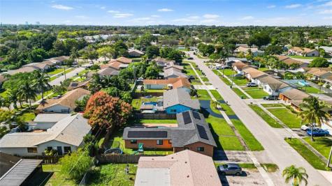 8610 NW 46th Street Lauderhill FL 33351
