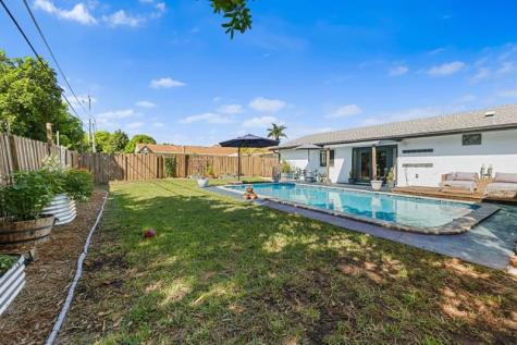 8610 NW 46th Street Lauderhill FL 33351