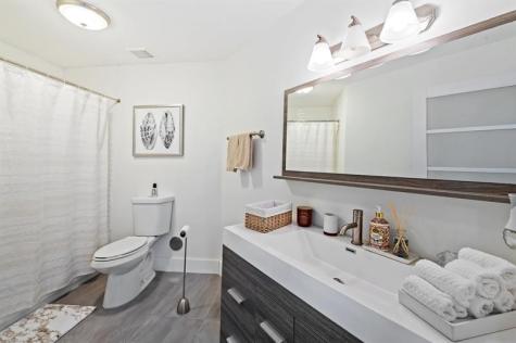 8340 NW 167th Terrace Miami Lakes FL 33016