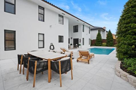 8340 NW 167th Terrace Miami Lakes FL 33016
