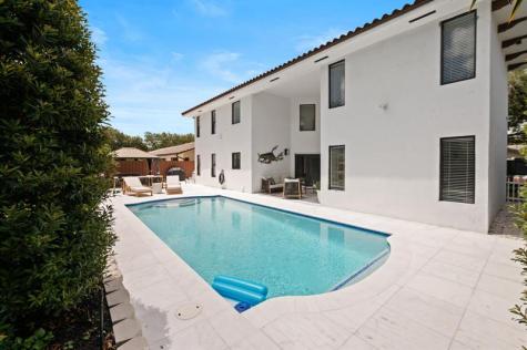 8340 NW 167th Terrace Miami Lakes FL 33016