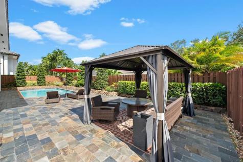 8340 NW 167th Terrace Miami Lakes FL 33016