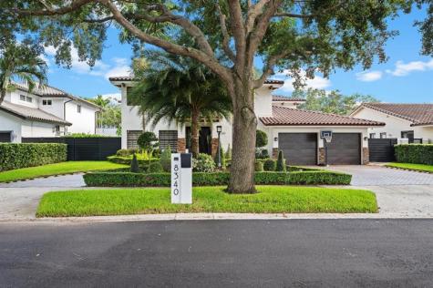 8340 NW 167th Terrace Miami Lakes FL 33016