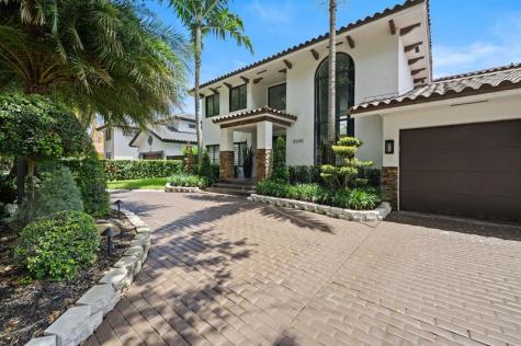 8340 NW 167th Terrace Miami Lakes FL 33016