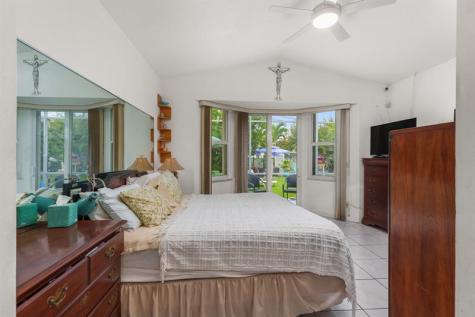 3264 NW 22nd Avenue Oakland Park FL 33309