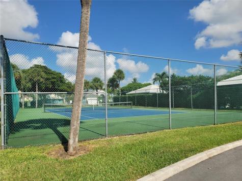3264 NW 22nd Avenue Oakland Park FL 33309