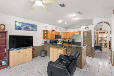3264 NW 22nd Avenue Oakland Park FL 33309