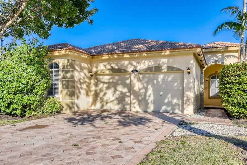 10566 Galleria Street Wellington FL 33414