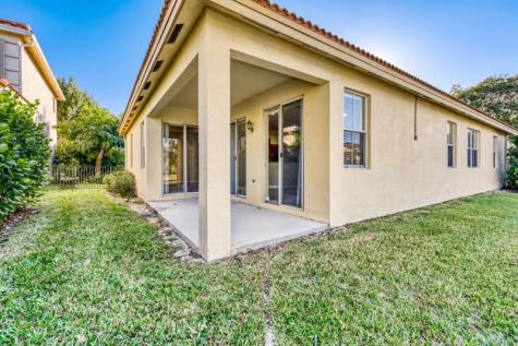 10566 Galleria Street Wellington FL 33414