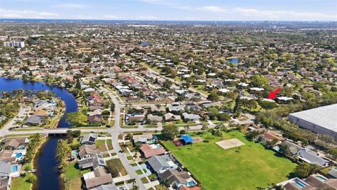 2734 SW 15th Street Deerfield Beach FL 33442