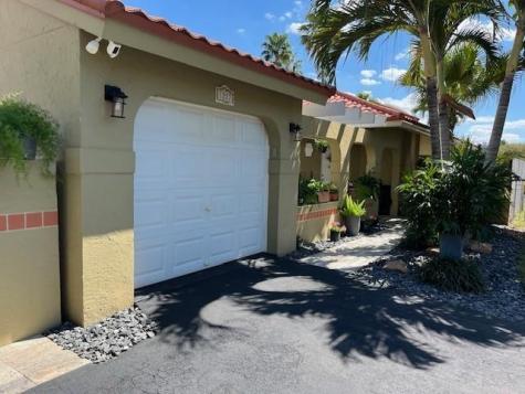 1227 Seagrape Circle Weston FL 33326