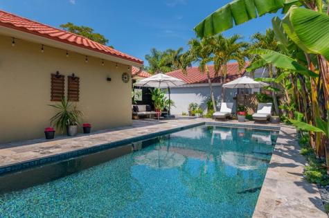 1227 Seagrape Circle Weston FL 33326