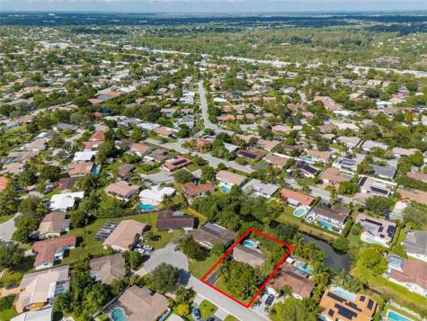 7509 NW 40th Place Coral Springs FL 33065