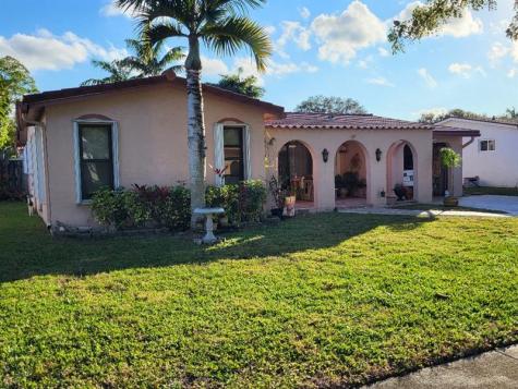 10478 NW 4th Street Plantation FL 33324