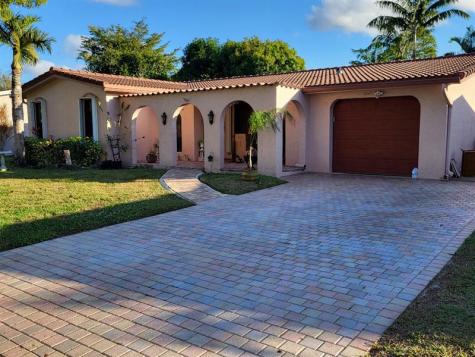 10478 NW 4th Street Plantation FL 33324