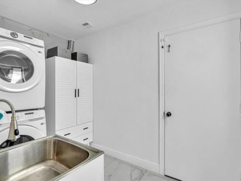 2105 NE 62nd Street Fort Lauderdale FL 33308