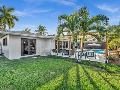 2105 NE 62nd Street Fort Lauderdale FL 33308